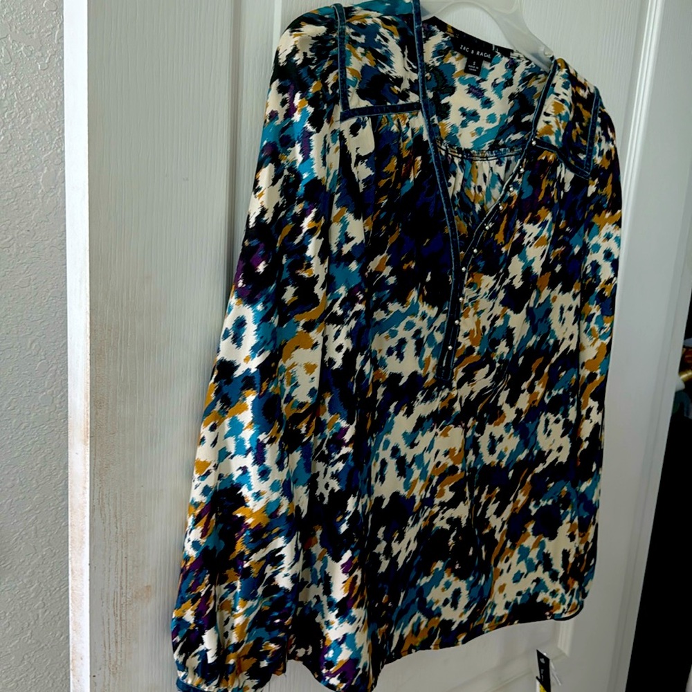 Zac &Rachel blouse size small